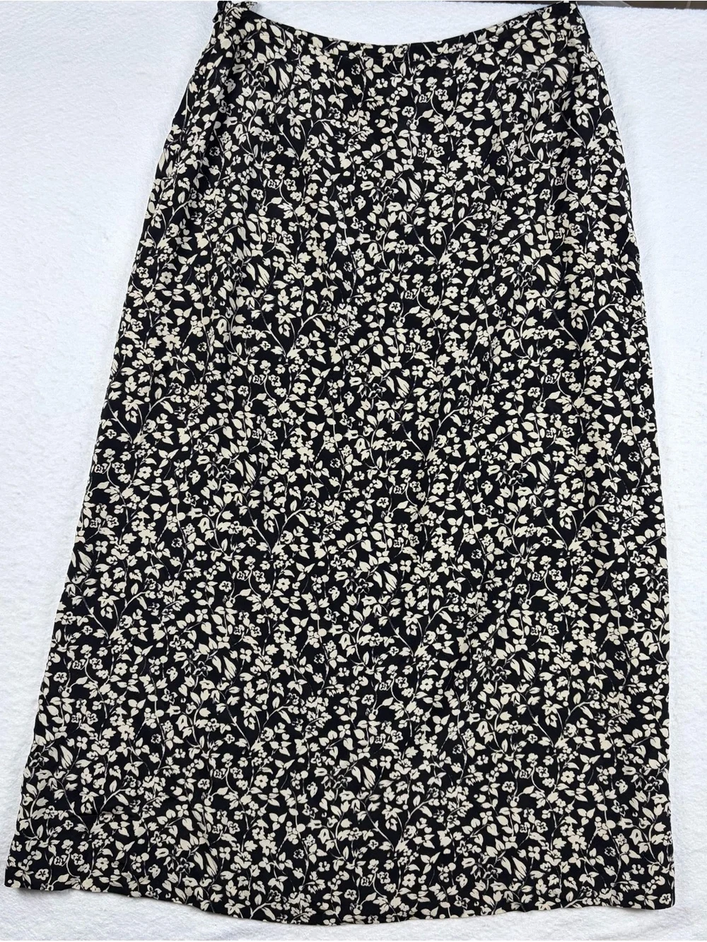 Real Clothes Saks Fifth‎ Avenue Black Silk Maxi Skirt with Cream Floral Print